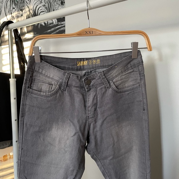 Light gray skinny jeans size 8 - Picture 1 of 4